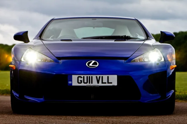 Lexus LFA — Foto dell’auto reale 6