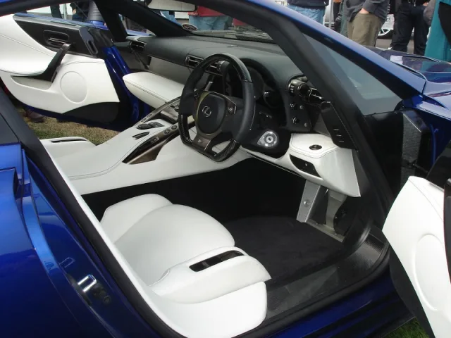 Lexus LFA — Foto dell’auto reale 4