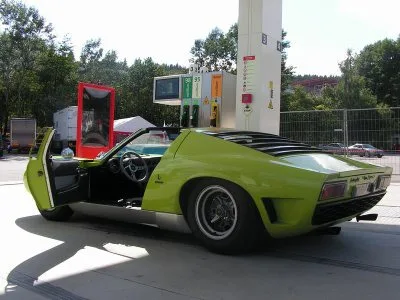 Lamborghini Miura P400SV — Photos du véhicule réel 9