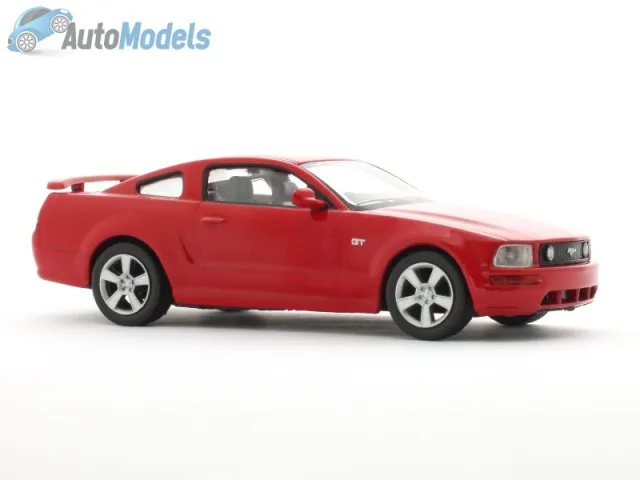 Ford Mustang GT 2005 — Le mie foto del modello 1