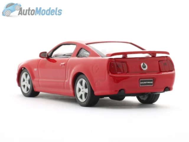 Ford Mustang GT 2005 — Le mie foto del modello 4