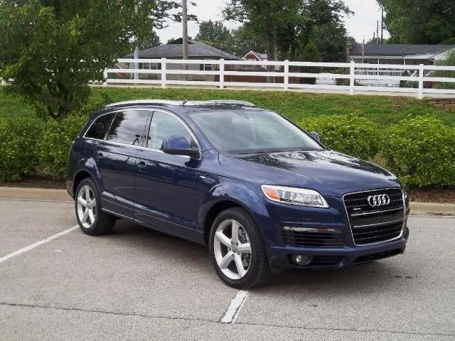 Audi Q7 2006 — Foto dell’auto reale 5