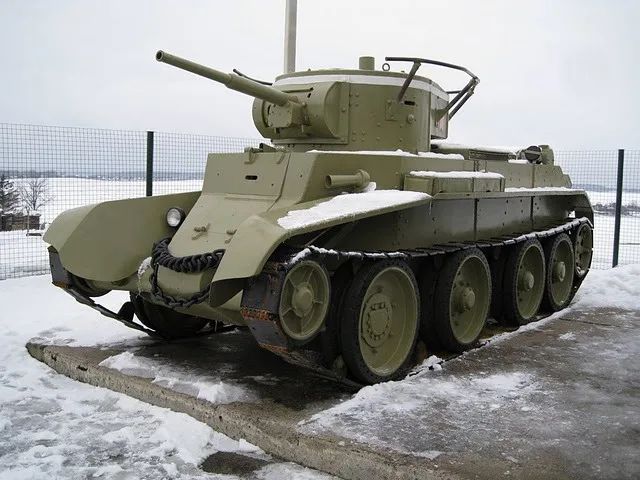 Carro armato BT-7 — Foto dell’auto reale 1