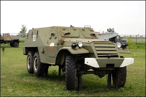 Schützenpanzerwagen BTR-152 — Fotos des Vorbilds 3