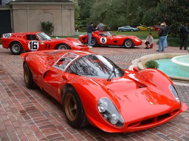 Ferrari 330 P4 — Fotos des Vorbilds 4