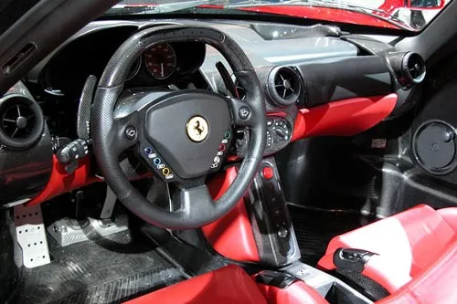 Ferrari Enzo — Fotos des Vorbilds 2