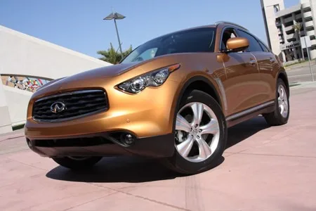 Infiniti FX — Foto dell’auto reale 1