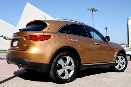 Infiniti FX — Foto dell’auto reale 2