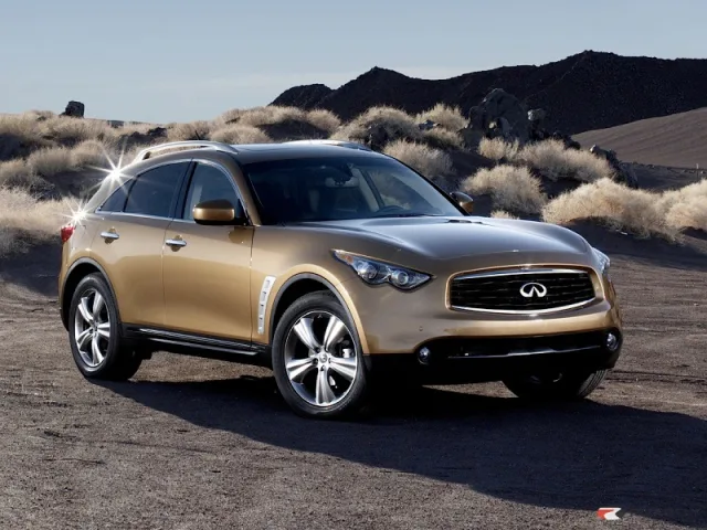 Infiniti FX — Foto dell’auto reale 6