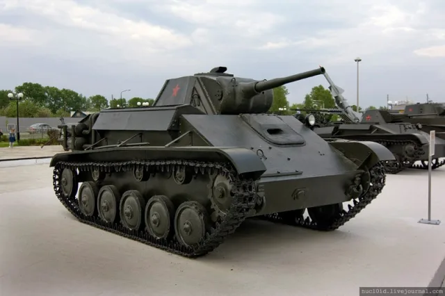 Panzer T-70 — Fotos des Vorbilds 8