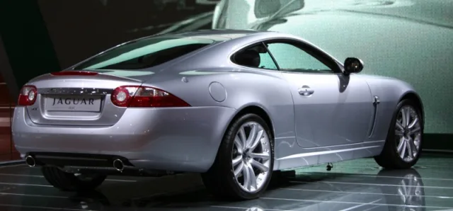 Jaguar XK Coupé — Fotos des Vorbilds 9