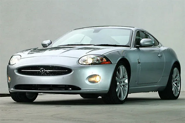 Jaguar XK Coupé — Fotos des Vorbilds 3