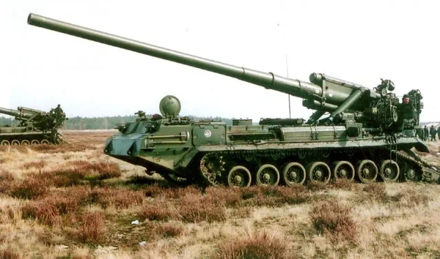 2S7 Pion self-propelled gun — Prototype photos 9