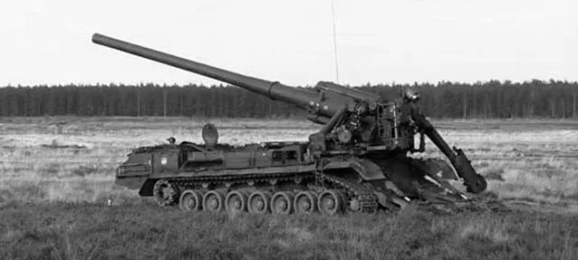 2S7 Pion self-propelled gun — Prototype photos 3