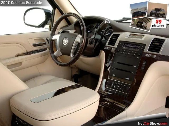 Cadillac Escalade 2007 — Foto dell’auto reale 6