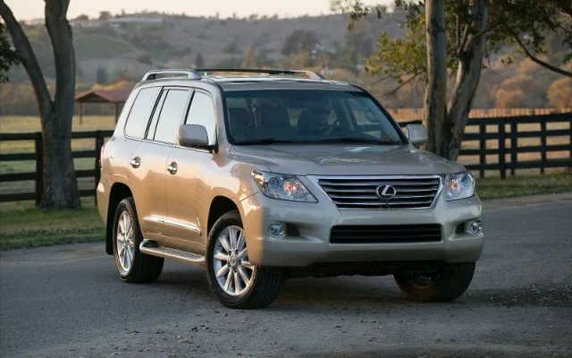 Lexus LX 570 2012 — Foto dell’auto reale 6