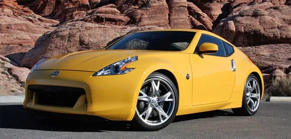 Nissan 370Z 2009 — Foto dell’auto reale 2