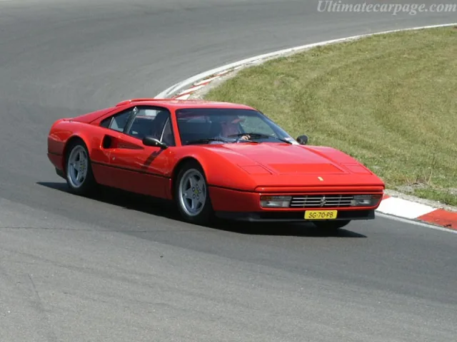 Ferrari 328 GTB — Foto dell’auto reale 6