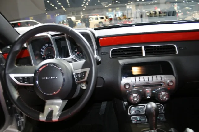 Chevrolet Camaro SS 2009 — Foto dell’auto reale 1