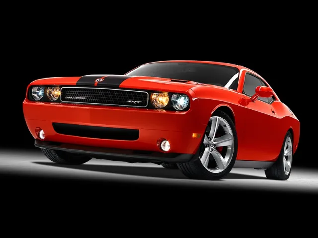 Dodge Challenger SRT8 — Foto dell’auto reale 6