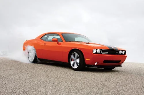 Dodge Challenger SRT8 — Foto dell’auto reale 3