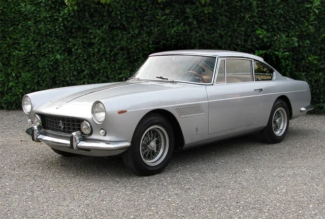Ferrari 250 GT 2+2 — Fotos del vehículo real 3