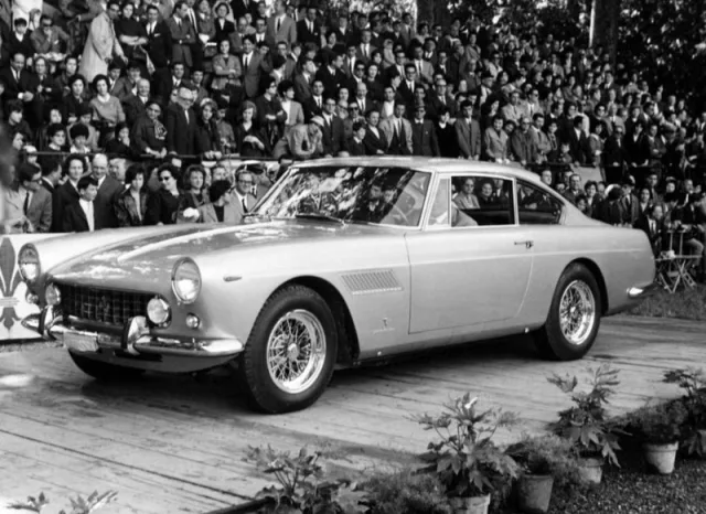 Ferrari 250 GT 2+2 — Fotos del vehículo real 1