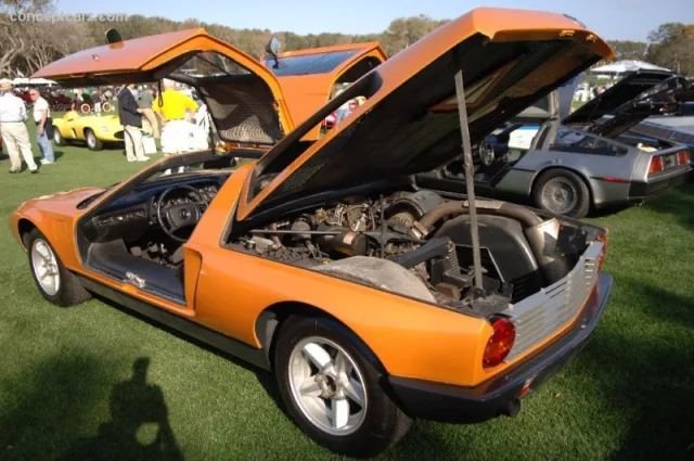 Mercedes C111 — Foto dell’auto reale 1