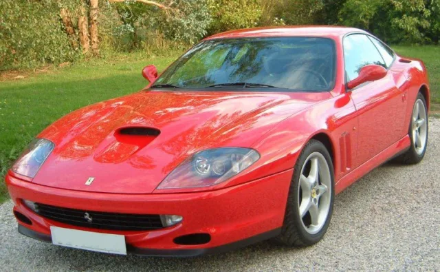Ferrari 550 Maranello — Fotos del vehículo real 7