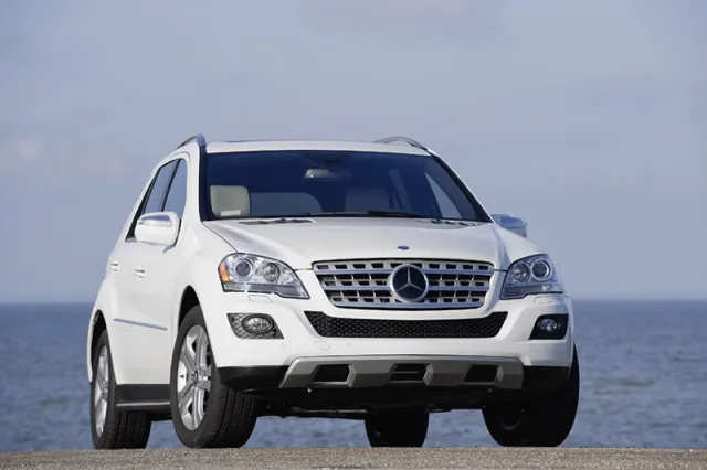 Mercedes-Benz ML 500 2008 — Foto dell’auto reale 7