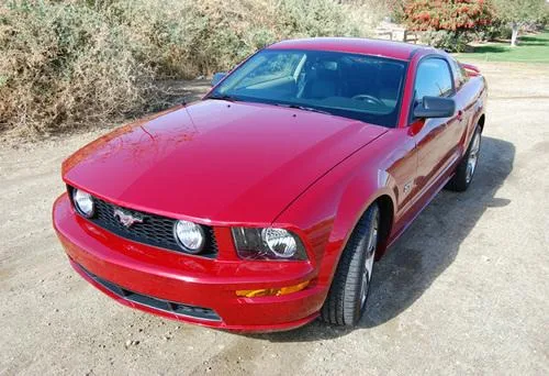 Ford Mustang GT 2005 (2004 Auto Show Version) — Фото прототипа 7