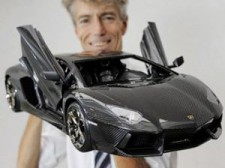 Lamborghini Aventador в 1:8 продадут за 3,5 миллиона евро