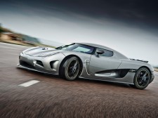 Обзор автомобиля Koenigsegg Agera: от шин до лошадиных сил