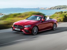 Купе и кабриолет Mercedes E-Class получили новый двигатель