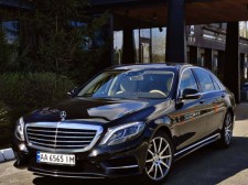 5 преимуществ аренды автомобиля с водителем – от Мерседес премиум-класса до микроавтобуса